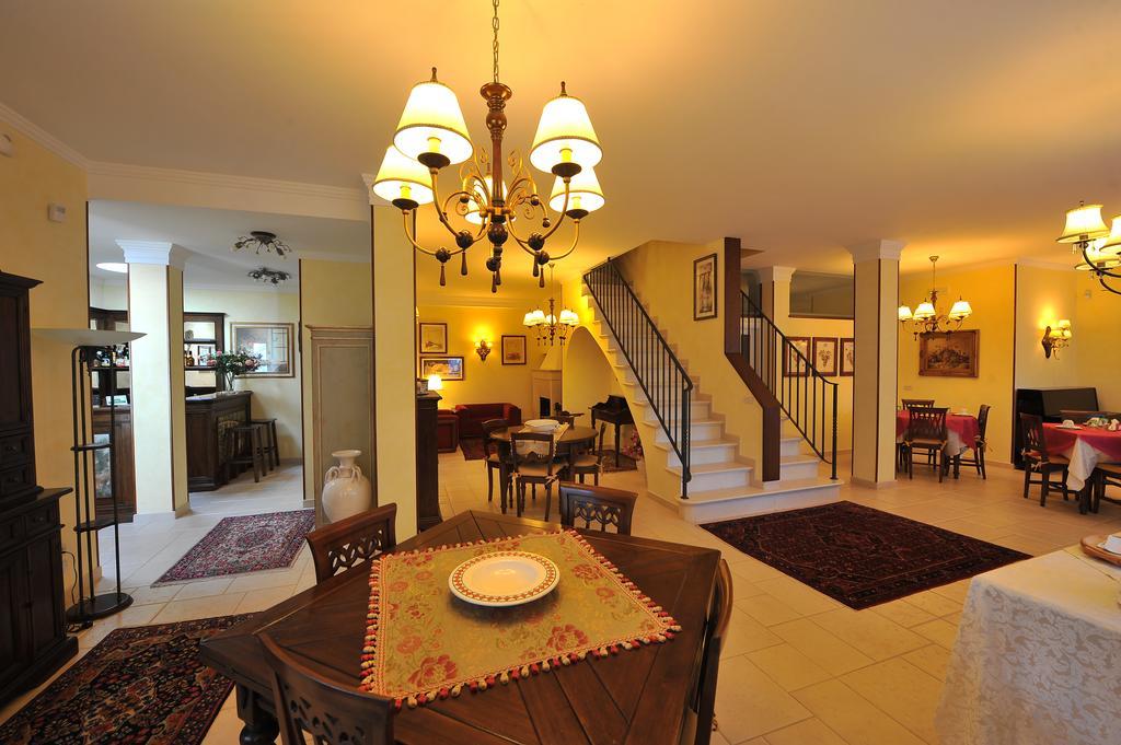 בית הארחה מרטינה פרנקה 	Relais Casabella מראה חיצוני תמונה