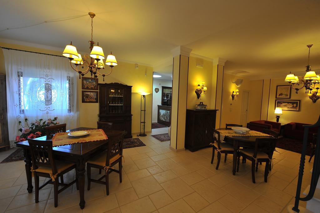בית הארחה מרטינה פרנקה 	Relais Casabella מראה חיצוני תמונה