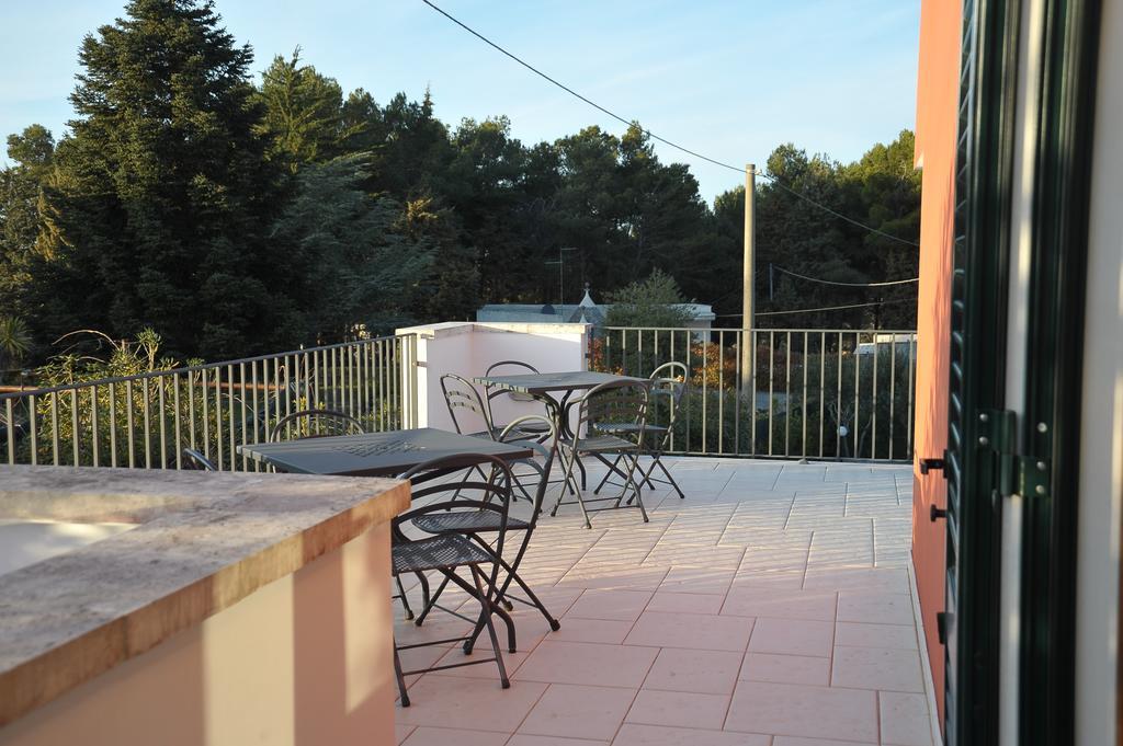 בית הארחה מרטינה פרנקה 	Relais Casabella מראה חיצוני תמונה