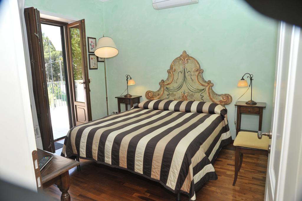 בית הארחה מרטינה פרנקה 	Relais Casabella מראה חיצוני תמונה