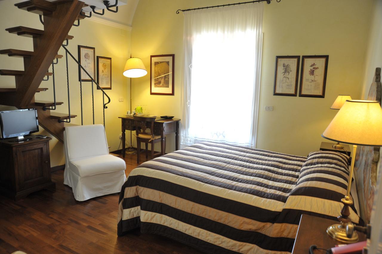 בית הארחה מרטינה פרנקה 	Relais Casabella מראה חיצוני תמונה